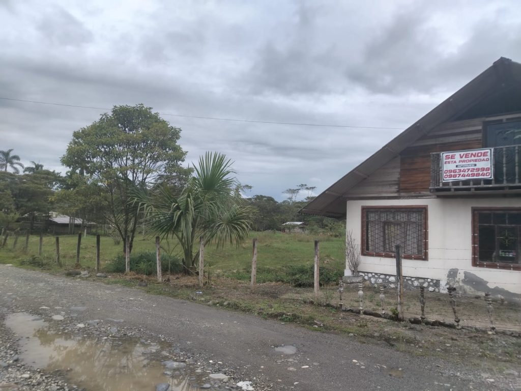FINCA EN LA MORAVIA – PUYO